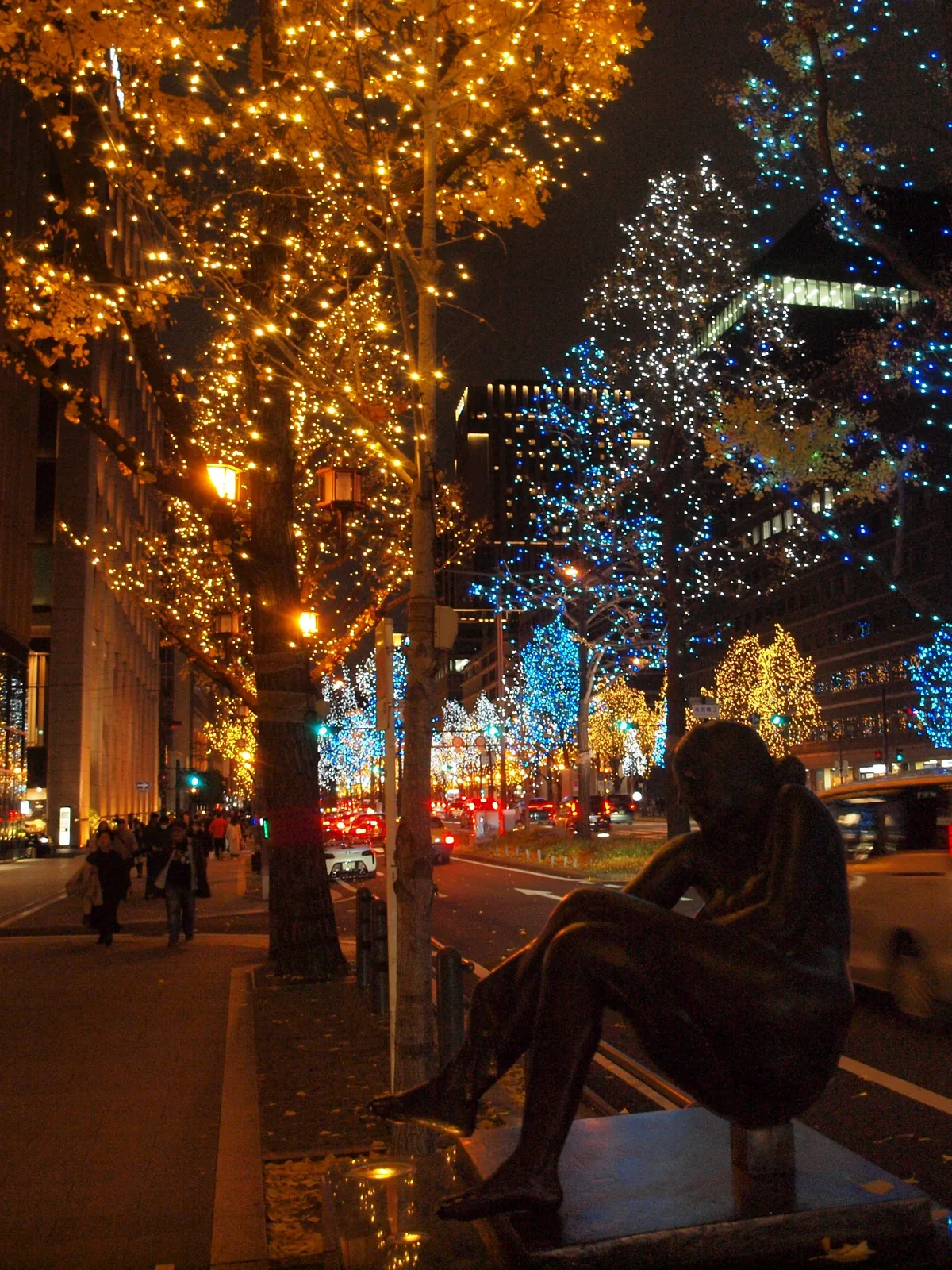 Midosuji Illumination lights along the avenue in December 2023.